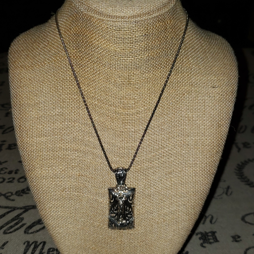 Sterling Silver Filigree Pendant Necklace - Silver
